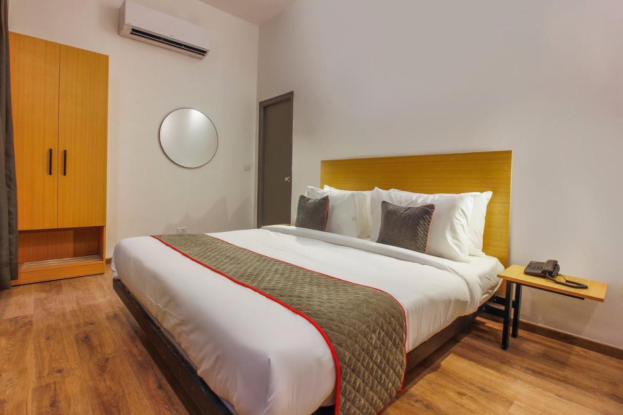 Townhouse White Ridge Shivam Road Hotel Lālāguda Екстериор снимка