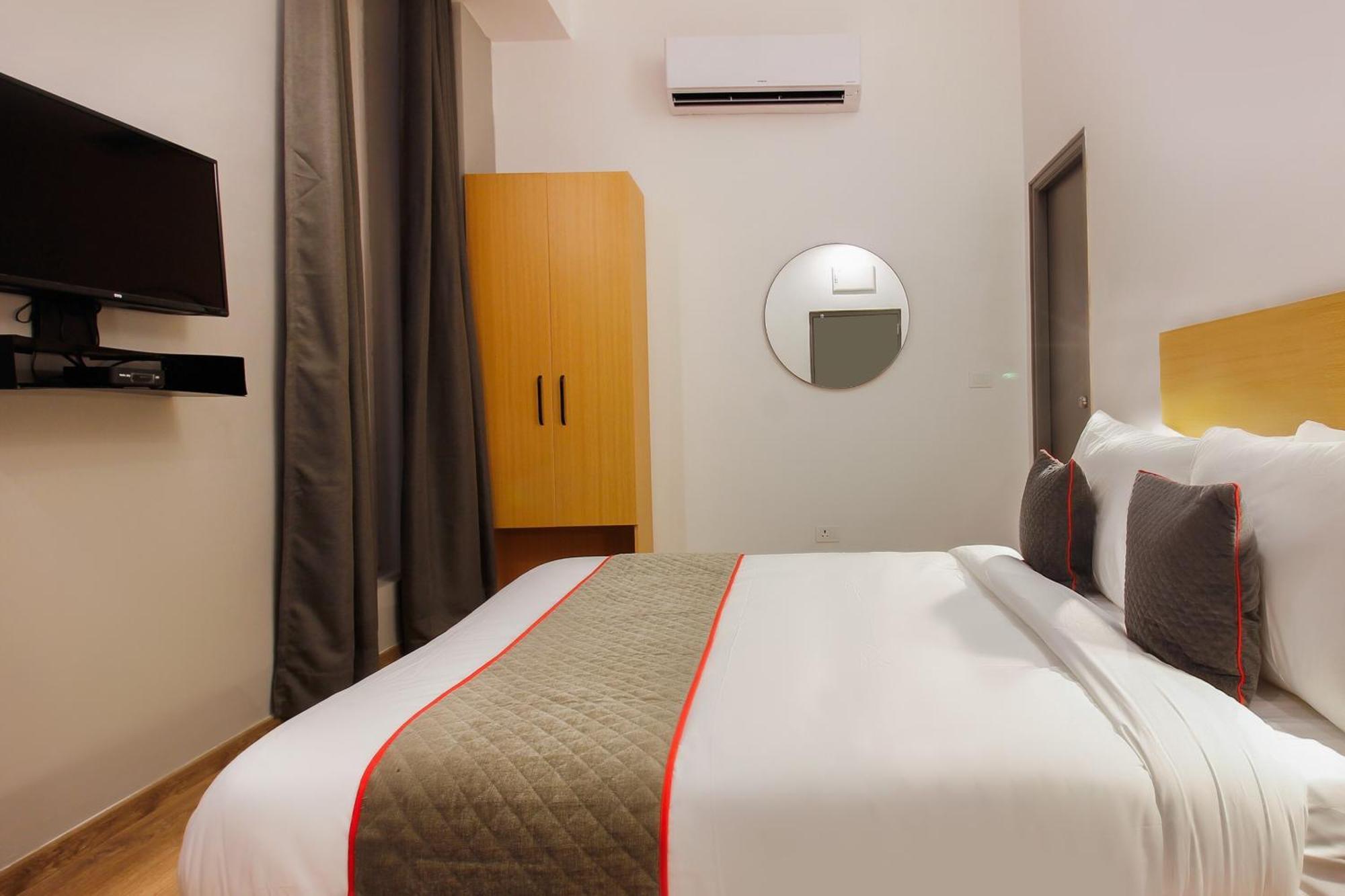 Townhouse White Ridge Shivam Road Hotel Lālāguda Екстериор снимка